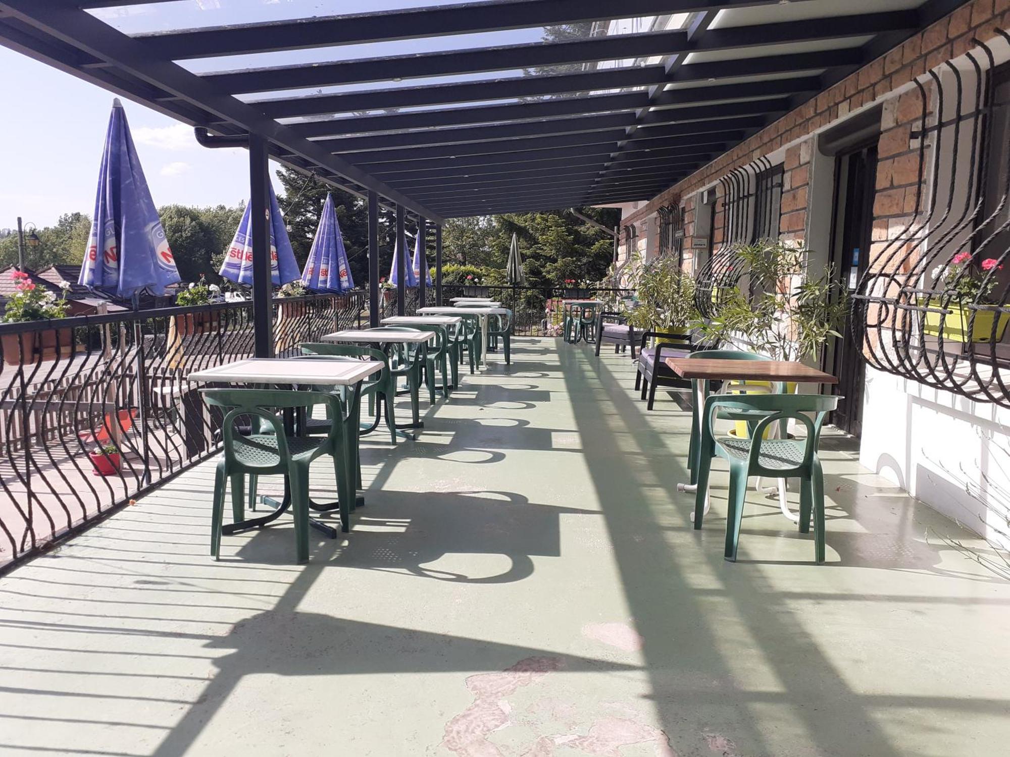 קליירבו-לה-לאק Hotel Restaurant La Chaumiere Du Lac מראה חיצוני תמונה