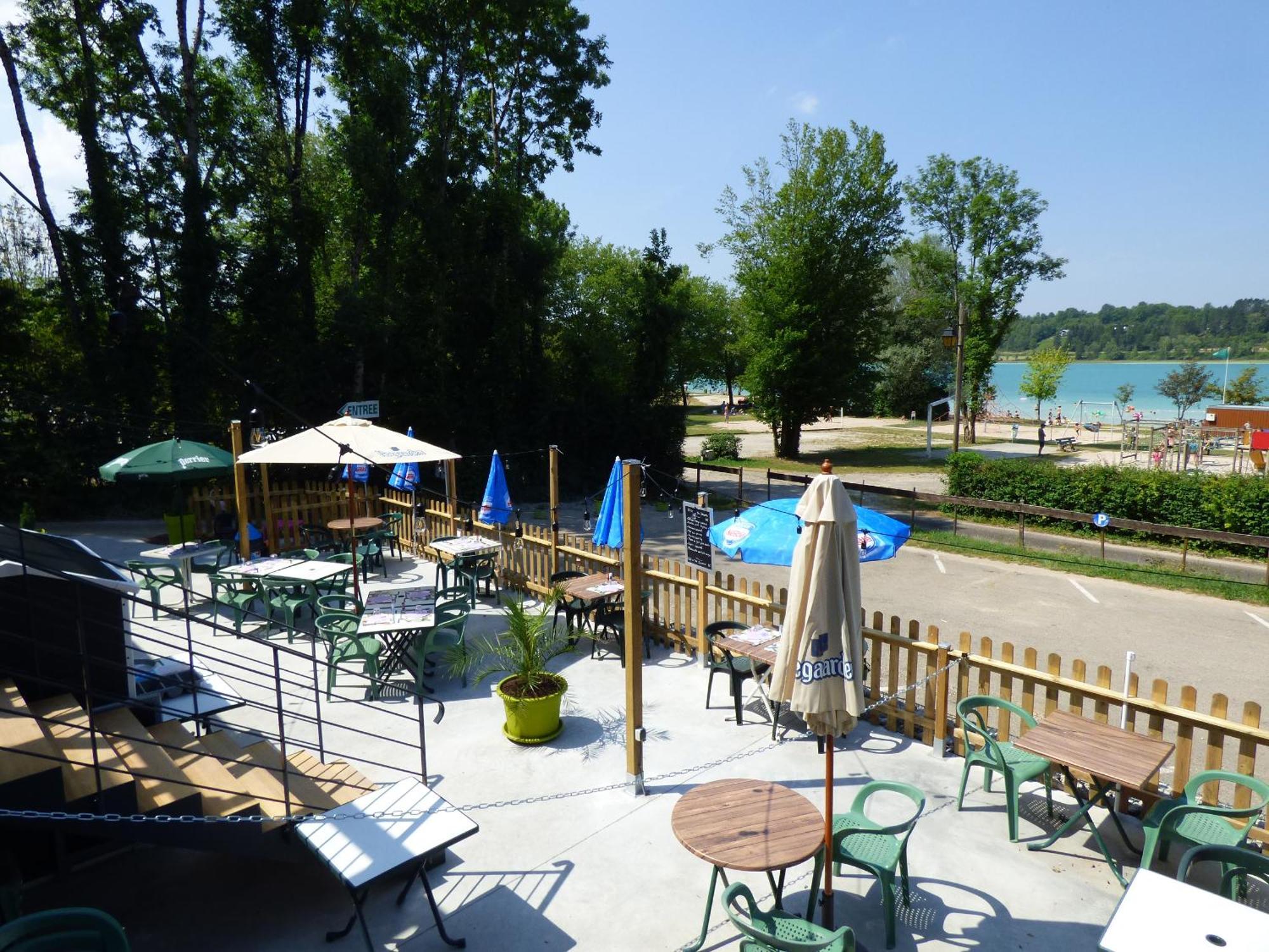 קליירבו-לה-לאק Hotel Restaurant La Chaumiere Du Lac מראה חיצוני תמונה