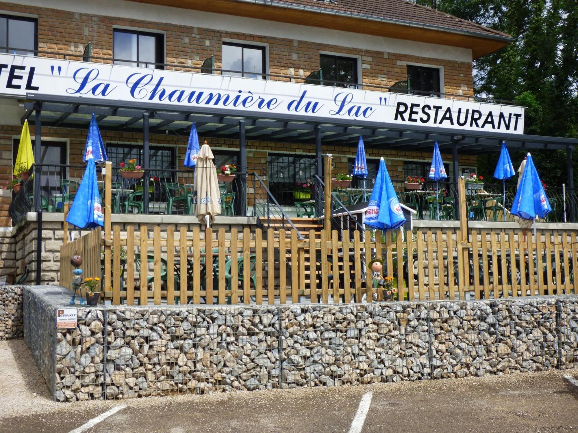 קליירבו-לה-לאק Hotel Restaurant La Chaumiere Du Lac מראה חיצוני תמונה